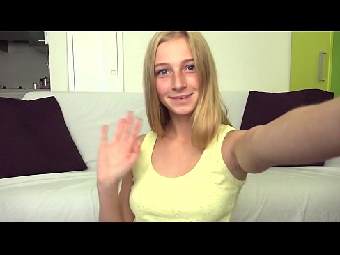 ❤️ Когда мне скучно, я лениво мастурбирую свою розовую писечку ❤❌ Качественное порно у нас ️❤